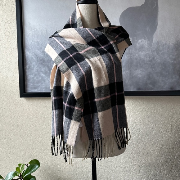 Fringe Plaid/Check Scarf Made in Italy - Picture 1 of 4